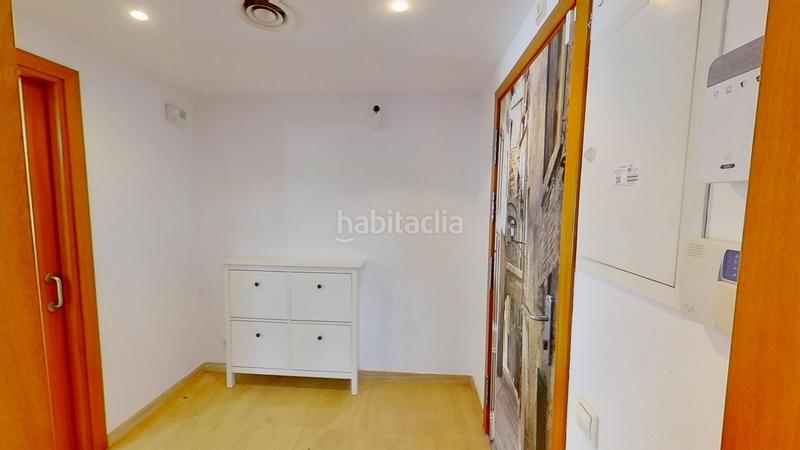 Foto 80a9743f-eb65-4610-84a6-1b4fad2a7725. Rent ground floor with heating parking pool in Muntanyeta Castelldefels