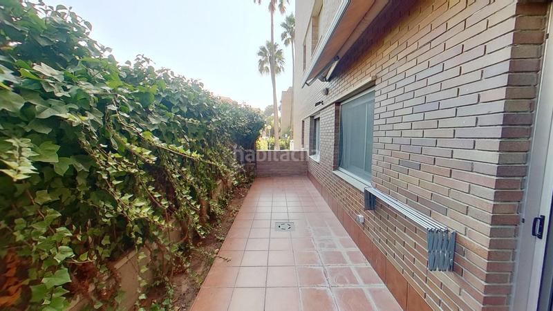 Foto cb6392d2-2bfe-4d46-9562-2d786bcb7987. Rent ground floor with heating parking pool in Muntanyeta Castelldefels