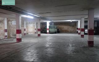 Rent Car parking in Lloseta. Plazas de parking