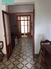 House in Costitx. Casa y terreno anexo a la vivienda