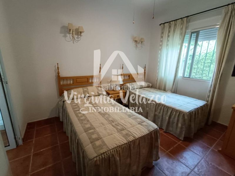 Foto 154ed2cf-1fef-4326-a974-498429c6e165. Alquiler chalet  independiente . en Benajarafe
