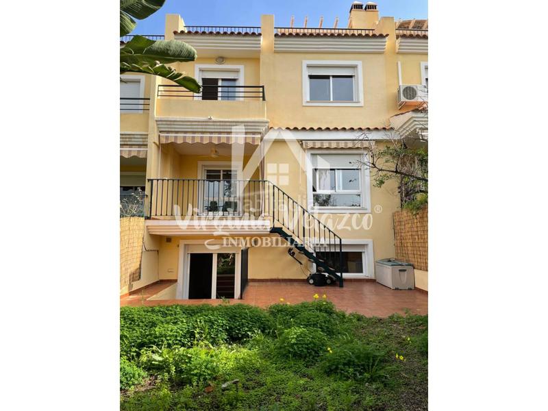 Foto c497abc9-c951-41f2-9d7b-fb986ce20e37. Semi detached house with parking pool in Añoreta Golf - Paraíso del Sol Rincón de la Victoria