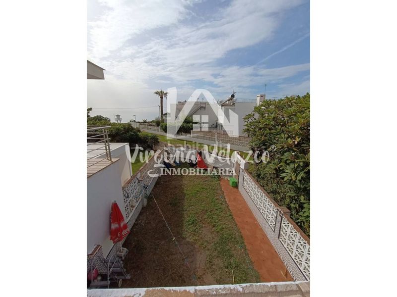 Foto 0f289537-a4a1-4ff2-b187-661f73da9981. Casa adossada amb aparcament a Torre de Benagalbón Rincón de la Victoria