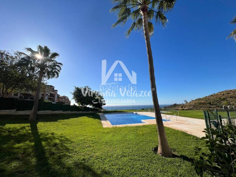 Foto 0b8b2d3b-fc35-4ab2-914e-d7c85778b4a5. Flat with heating parking pool in La Cala del Moral Rincón de la Victoria