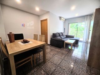 Piso en Marianao. 3 hab / ascensor / totalmente reformado / ascensor / junto sales