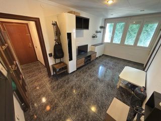 Pis  Avinguda de salvador allende. Piso junto av salvador allende