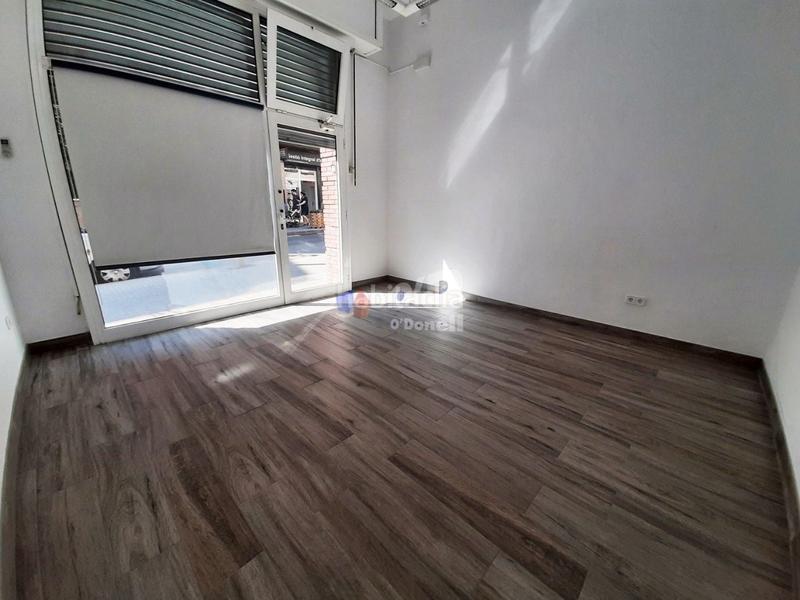 Foto f7ee6644-a002-4090-898f-abdcd031eba7. Local comercial local reformado en Marianao Sant Boi de Llobregat