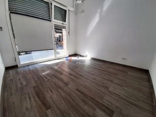 Lloguer Local Comercial a Marianao. Local reformado