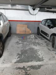 Aparcament cotxe a Casablanca. Parking calle colon