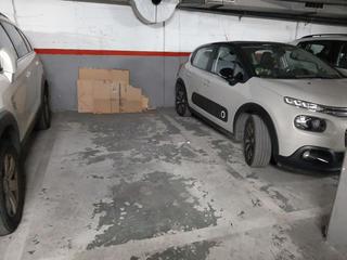 Car parking in Carrer de Cristòfor Colom