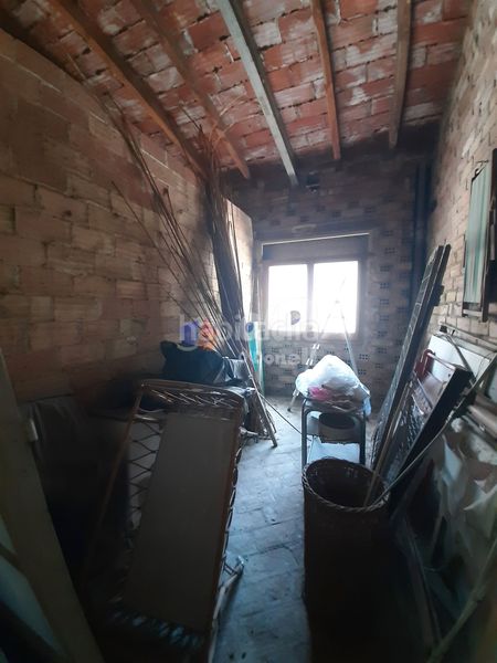 Foto 97222d31-ff21-44b3-8c11-adfc50cf2d97. Casa amb calefacció a Vinyets-Molí Vell Sant Boi de Llobregat