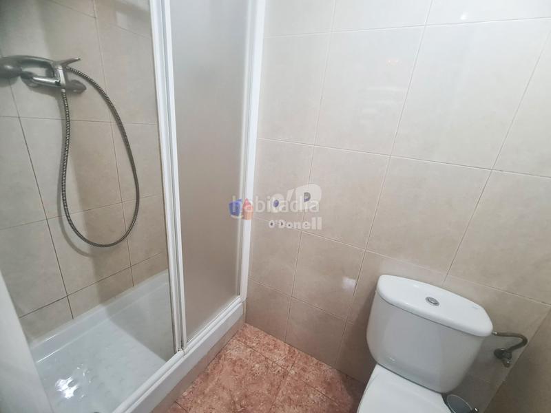 Foto 7ec6e74c-a1ae-415a-a6f3-cac5aeaa3740. Local comercial a Centre Sant Boi de Llobregat