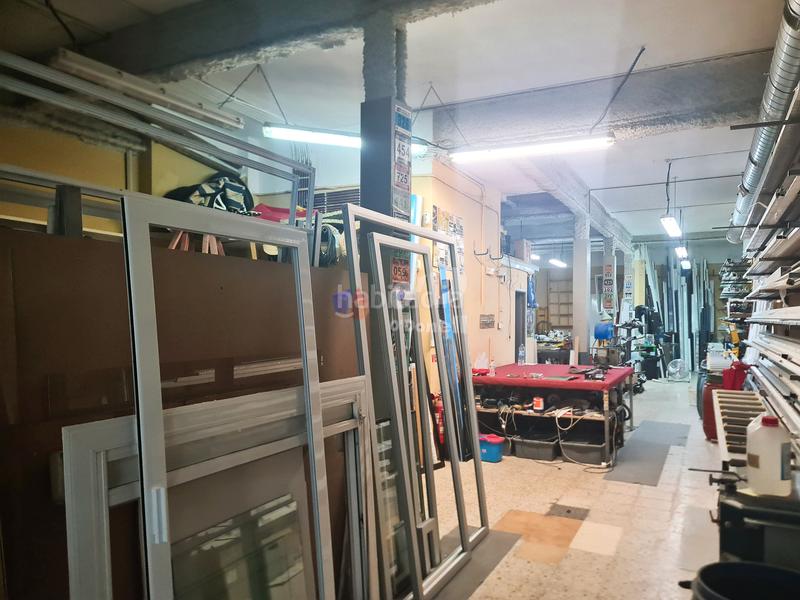 Foto ea3b6d76-d0f5-4877-905d-d05c65188c50. Local comercial a Centre Sant Boi de Llobregat