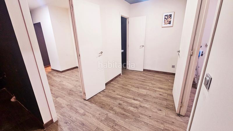 Foto 5a2a6359-8a05-415e-9bd9-6b7b519bced0. Rent business premise in Centre Sant Boi de Llobregat