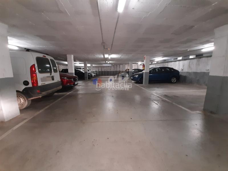 Foto 0ed4d604-a82e-49be-b166-f0d0014d7536. Parking coche en Vinyets-Molí Vell Sant Boi de Llobregat