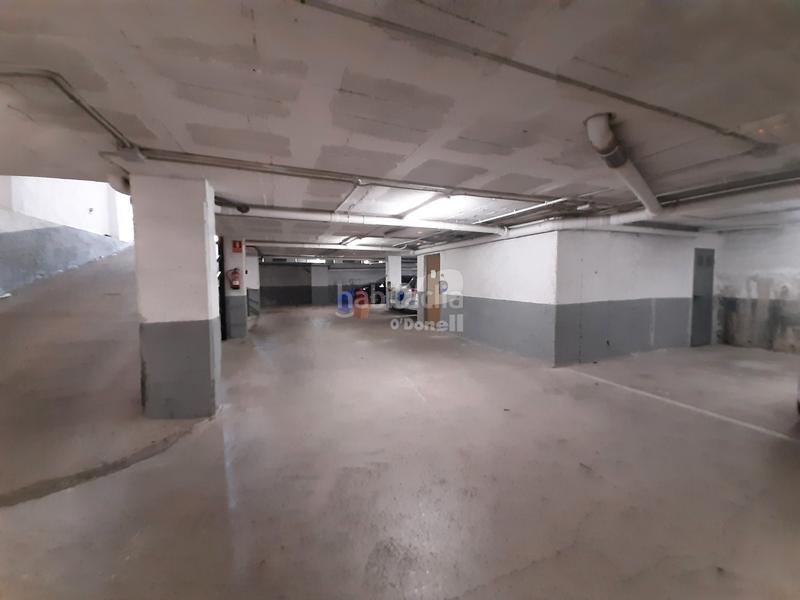 Foto c3c403a5-84c8-4254-9365-4ba34803cf8e. Parking coche en Vinyets-Molí Vell Sant Boi de Llobregat