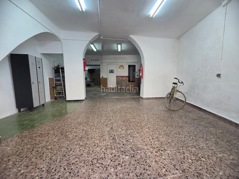 Foto 963a0dc2-cdda-4535-ad0f-14e37d7ffdf8. Local comercial local en zona casco antiguo en Centre Sant Boi de Llobregat