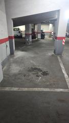 Car parking  Rambla rafael casanova. Plaza de parking en casco antiguo
