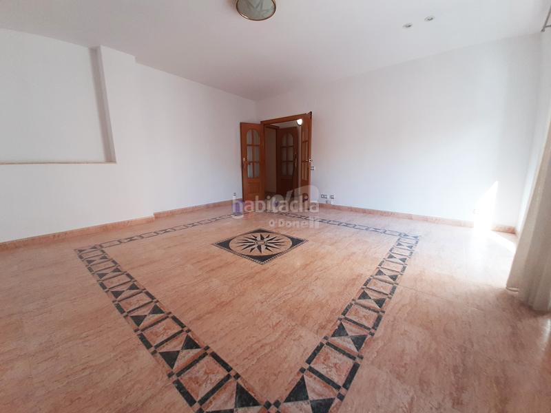 Foto 2cf7378c-47d6-49ba-b4ce-ba16fc5e939a. Casa con riscaldamento in Centre Sant Boi de Llobregat