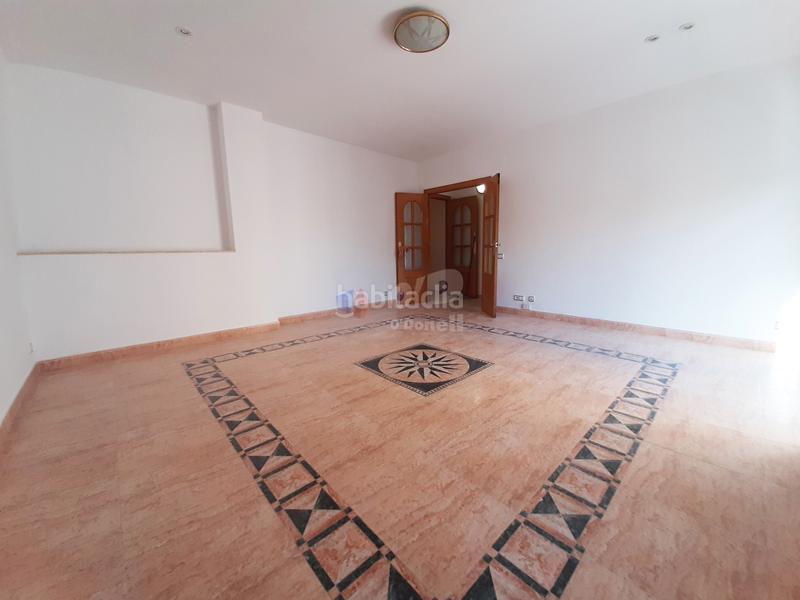 Foto 5f1f07bb-df6f-41ea-894d-053c0c303bac. Casa con riscaldamento in Centre Sant Boi de Llobregat