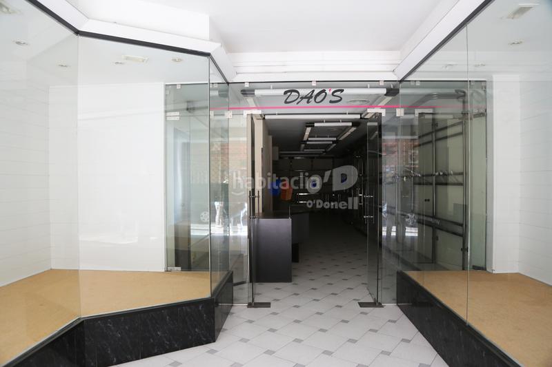 Foto 97a19578-2f2c-44f9-88a8-accf9ab3637e. Locale commerciale in Marianao Sant Boi de Llobregat