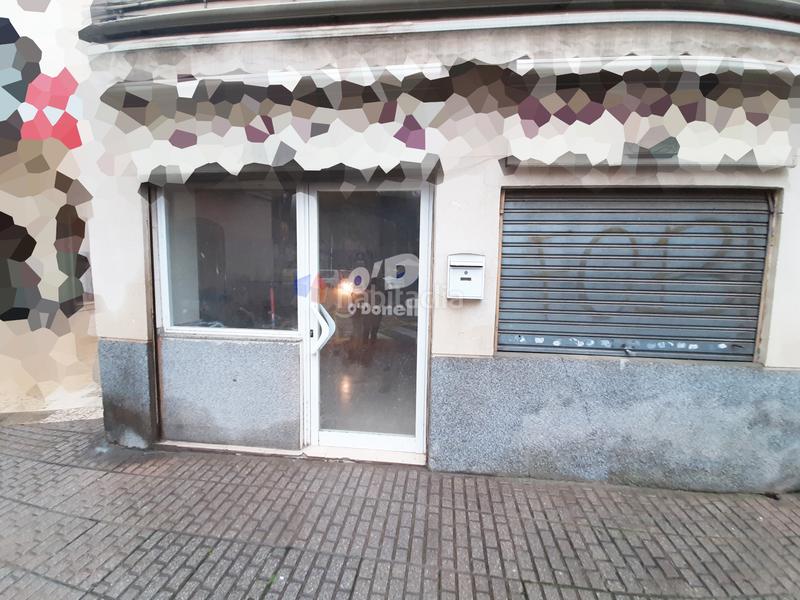 Foto cd10b869-9f72-4d5e-81ca-89dd6449987d. Affitto locale commerciale in Centre Sant Boi de Llobregat