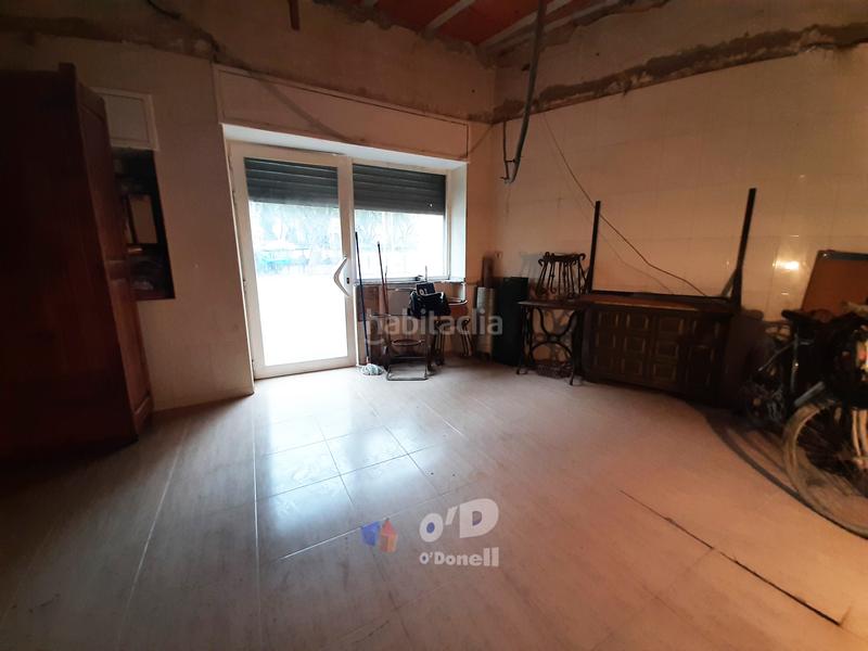 Foto 04c04374-2e2d-4276-8ced-af08b4d7c9f3. Alquiler local comercial local en casco antiguo junto a ramblas en Sant Boi de Llobregat