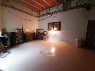 Rent Business premise in Centre. Local en casco antiguo junto a ramblas