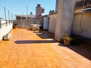 tic a Vinyets-Mol Vell. Dplex nico en la zona con 159 m2 y una terraza de 50 m2