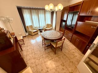 House  Carrer de mossèn jacint verdaguer. Finca completa en el centro de cornellà de llobregat