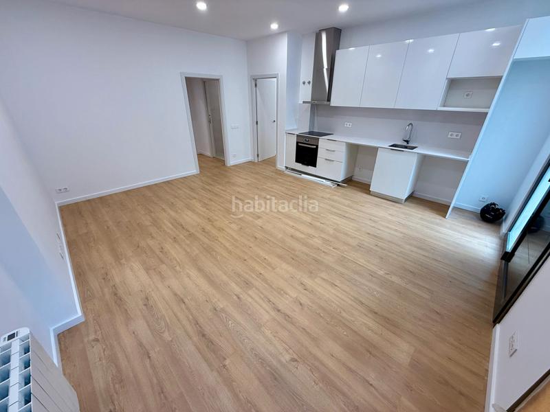 Foto 4c589f4e-8ae8-4a4a-8fe1-4e46e62b4e22. Etagenwohnung mit heizung in Centre Sant Boi de Llobregat