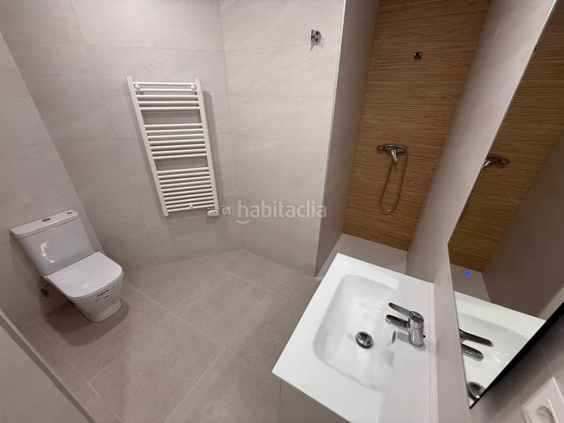 Foto f46f83fa-8e81-472e-a489-7c1ec9cd4897. Etagenwohnung mit heizung in Centre Sant Boi de Llobregat