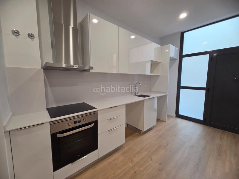 Foto afec8967-341c-450e-a511-6885d8340a24. Pis amb calefacció a Centre Sant Boi de Llobregat