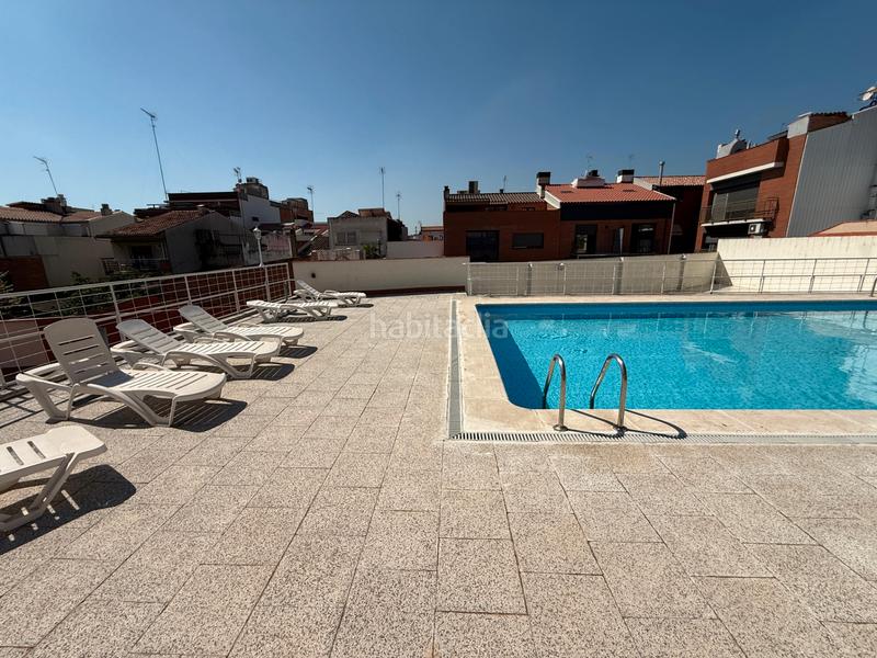 Foto 9389ace2-9e21-4304-8fd2-10168f922359. Maison jumelée avec cheminée chauffage parking piscine dans Sant Boi de Llobregat