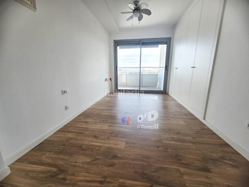 Foto e8fdcd4a-0035-4067-8a04-816bd63d4ba7. Pis amb calefacció piscina a Marianao Sant Boi de Llobregat