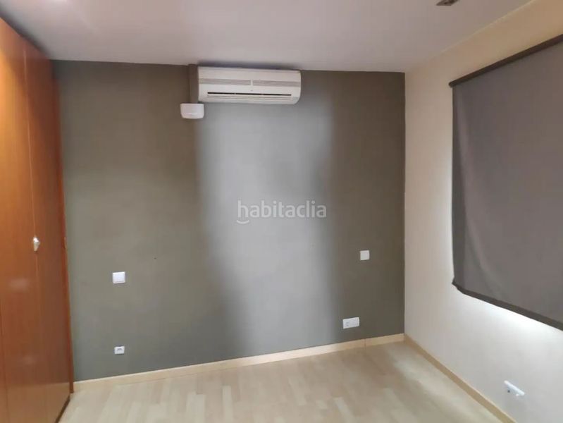 Foto be32e4fe-4c0c-4a52-9945-db91a4fc9430. Pis a Fontsanta-Fatjó Cornellà de Llobregat