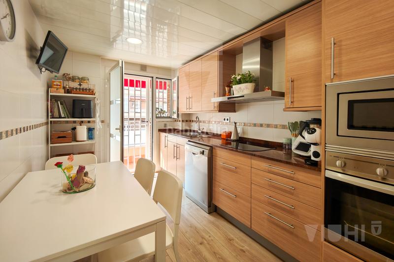 Foto 80613312-b439-420c-8dd1-83837a0871b5. Pis amb calefacció aparcament a Montgat