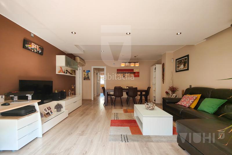 Foto 9cd0215e-90bb-4627-975a-dc1a699e9d75. Pis amb calefacció aparcament a Montgat