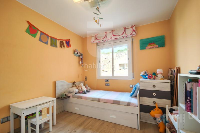 Foto acff86ca-c5d0-4b81-ad0e-2e2e9ebcd465. Pis amb calefacció aparcament a Montgat