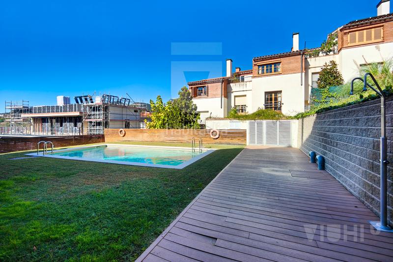 Foto 07b088f9-9655-4b9a-8de7-170f077c77d4. Appartamento con riscaldamento parcheggio piscina in Tiana