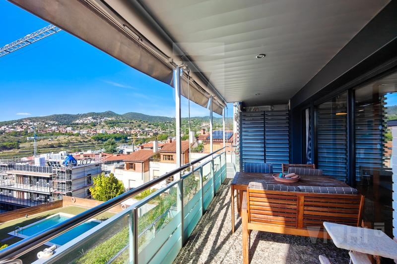 Foto 332a5251-0d99-458f-9309-37a3d382d9e9. Appartamento con riscaldamento parcheggio piscina in Tiana