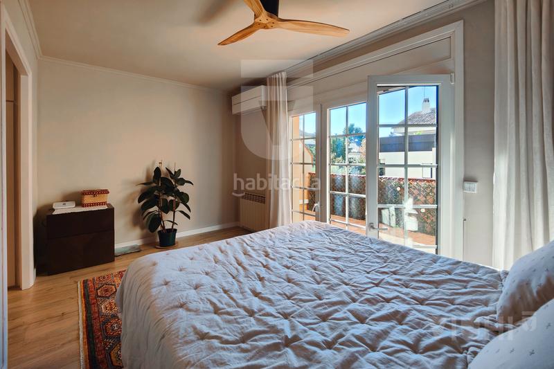 Foto 0d3c6459-19fb-4a9c-ab60-b8cf4650e73a. Semi detached house with fireplace heating parking in Tiana