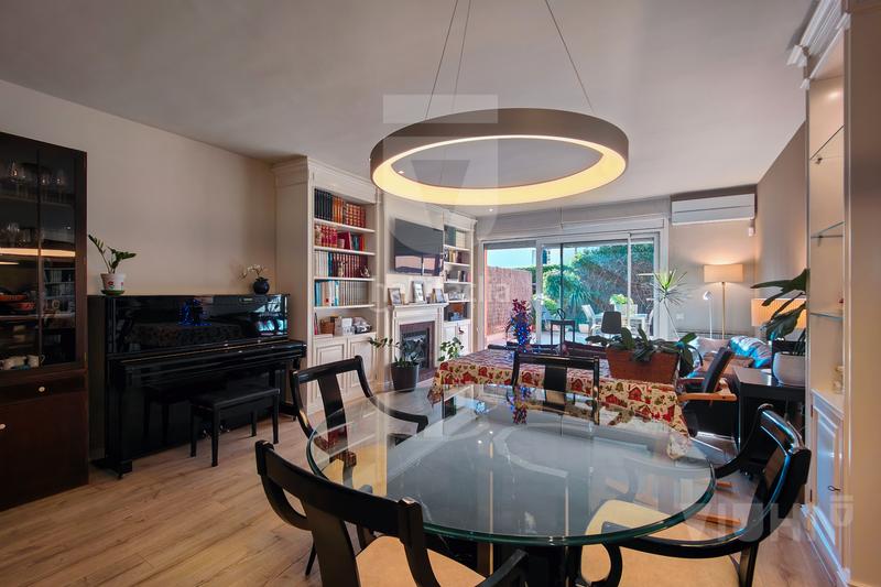 Foto 39a120fa-5e14-4a51-a59d-9e4cfd8313c2. Semi detached house with fireplace heating parking in Tiana