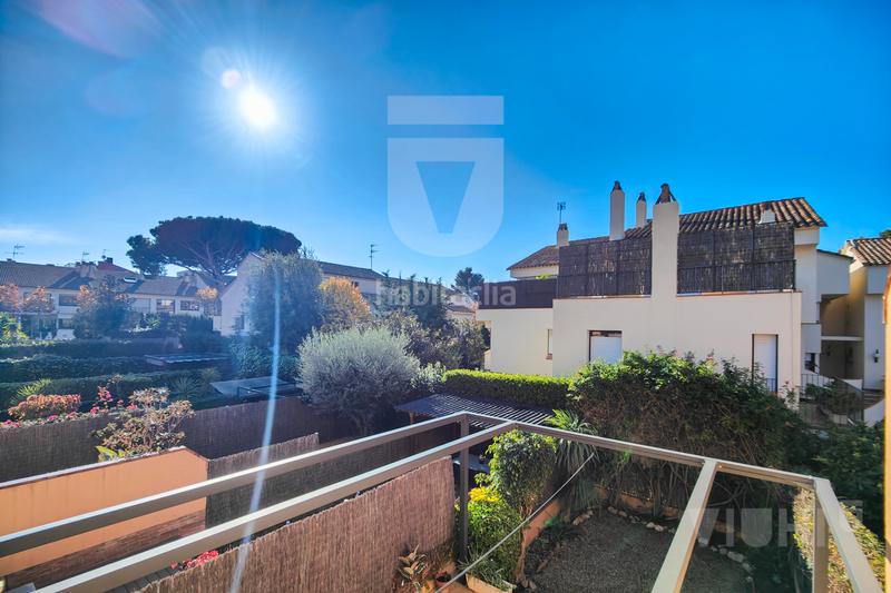 Foto 3ccd9e1f-64b2-4de1-9739-f63e8034a396. Semi detached house with fireplace heating parking in Tiana