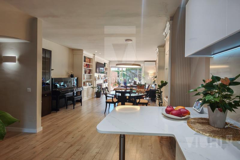 Foto 4dbf2570-c098-4764-a615-1c771c552bad. Semi detached house with fireplace heating parking in Tiana