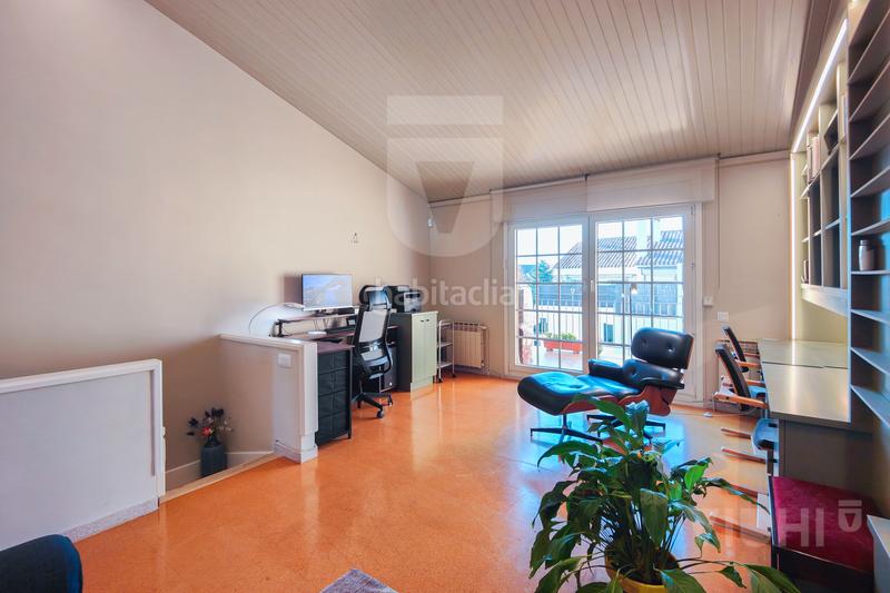 Foto 91eccd92-757e-4fb4-ab20-bc4190f412ee. Semi detached house with fireplace heating parking in Tiana