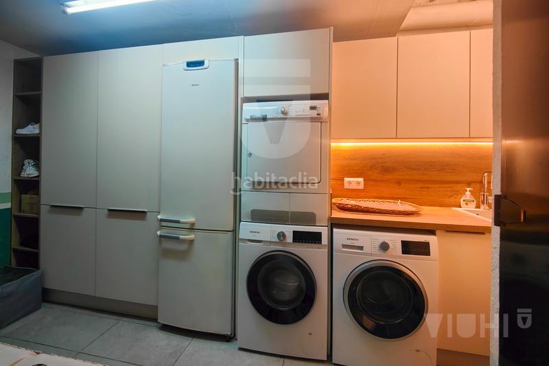 Foto 946f2b65-d8e1-4337-8d69-8cdf3ba7954b. Semi detached house with fireplace heating parking in Tiana