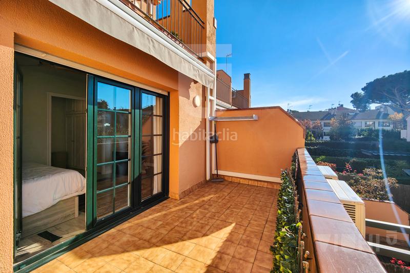 Foto a9a1bea2-d8d5-4926-baec-61cf054ec6cb. Semi detached house with fireplace heating parking in Tiana