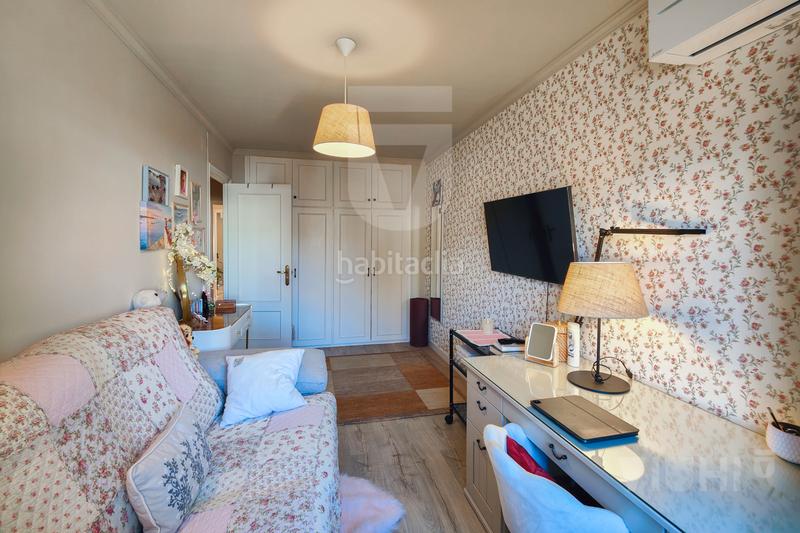 Foto c9e7bbd8-2fc2-4b51-8540-ec48767bc56f. Semi detached house with fireplace heating parking in Tiana