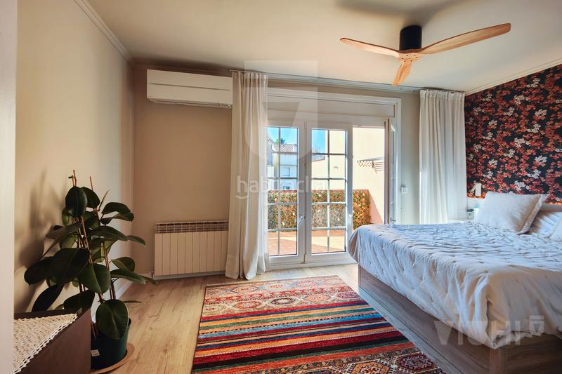 Foto e1401c80-947c-47f0-8956-c21c3c34a61d. Semi detached house with fireplace heating parking in Tiana